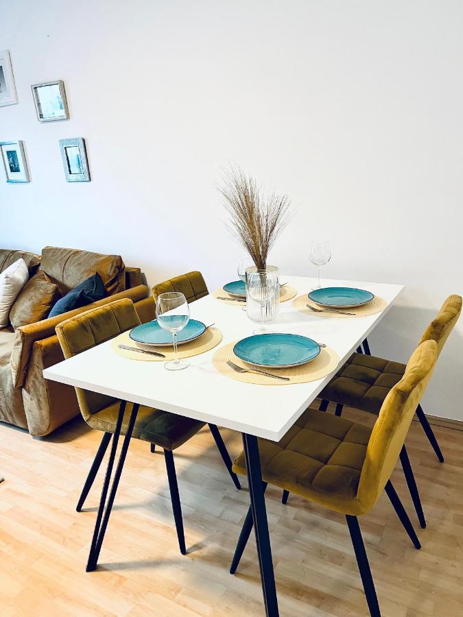 Modernes 3 Zimmer Apartment - Luise- Mit Wlan, Balkon Und Smart-Tv In City-Nahe! Erfurt Exterior foto
